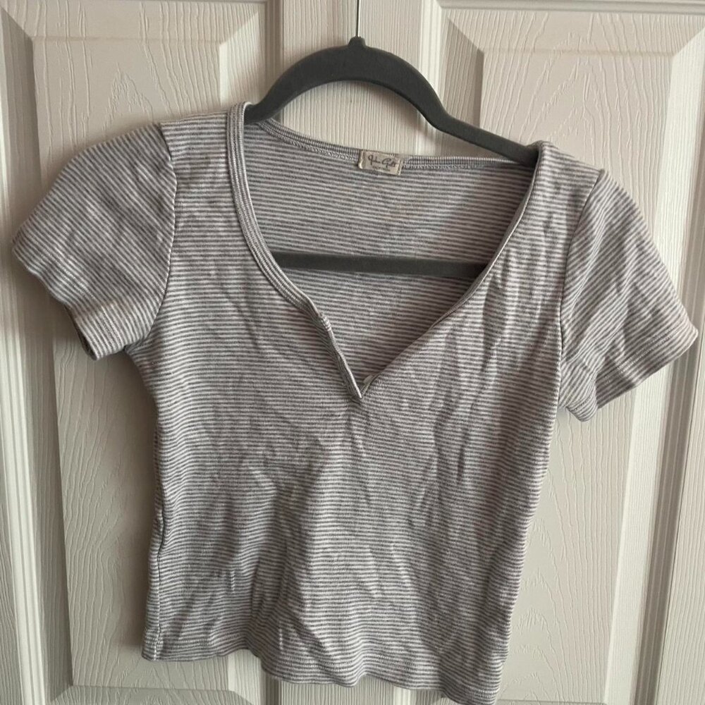 Women's Striped Short-Sleeve V-Neck Top
